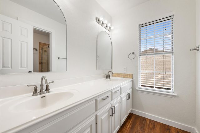 30008 Oakland Hills DR, Georgetown, TX 78628