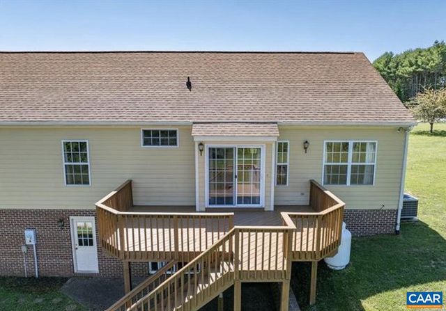 1760 MEADOWVIEW LN, Ruckersville, VA 22968