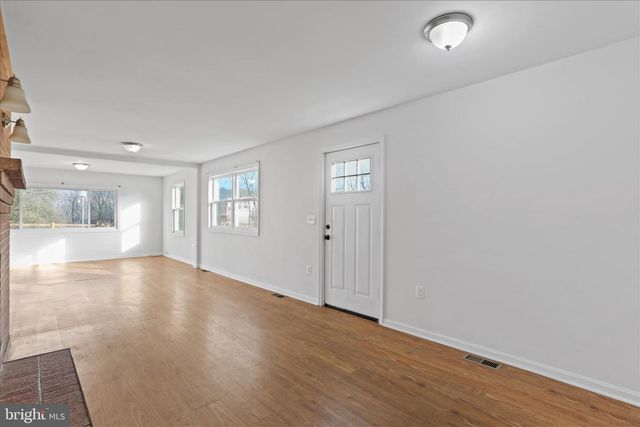 224 MARCUM LN, Harpers Ferry, WV 25425