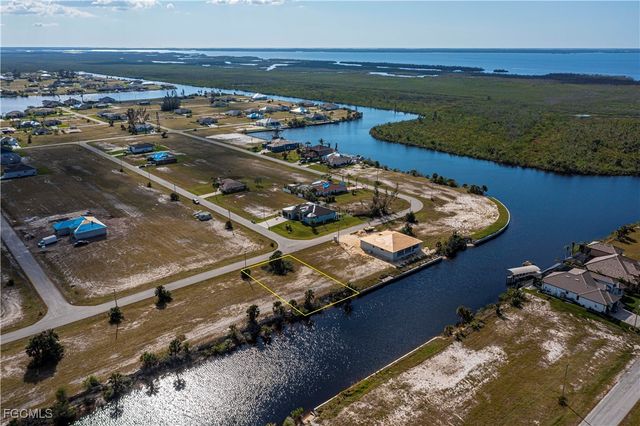 4527 NW 35th TER, Cape Coral, FL 33993