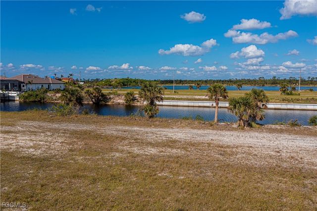 4527 NW 35th TER, Cape Coral, FL 33993