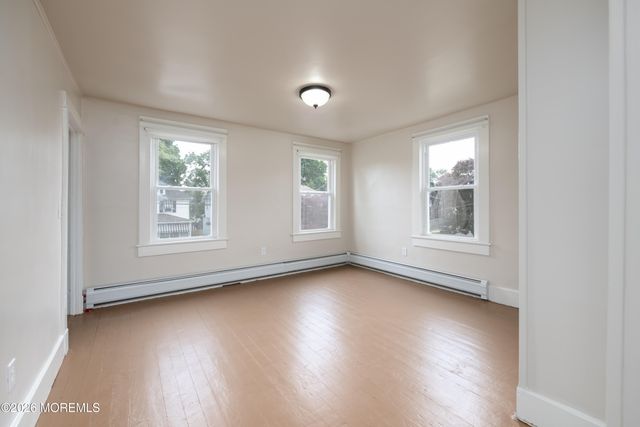 35 W Westside Avenue, Red Bank, NJ 07701