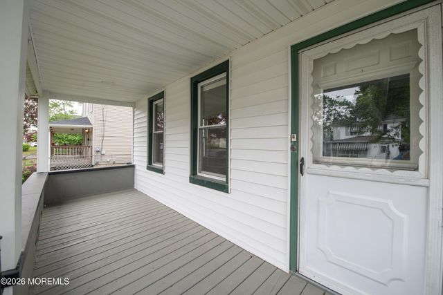 35 W Westside Avenue, Red Bank, NJ 07701