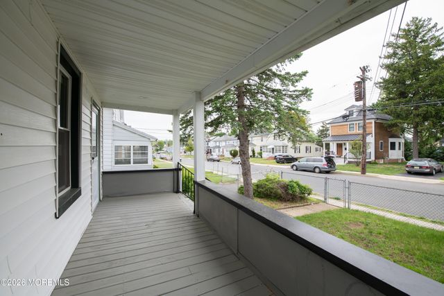 35 W Westside Avenue, Red Bank, NJ 07701