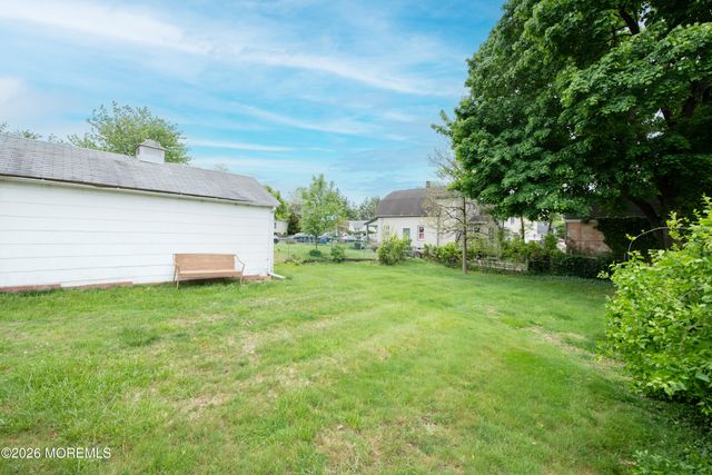 35 W Westside Avenue, Red Bank, NJ 07701