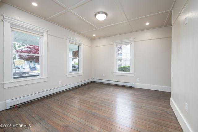 35 W Westside Avenue, Red Bank, NJ 07701
