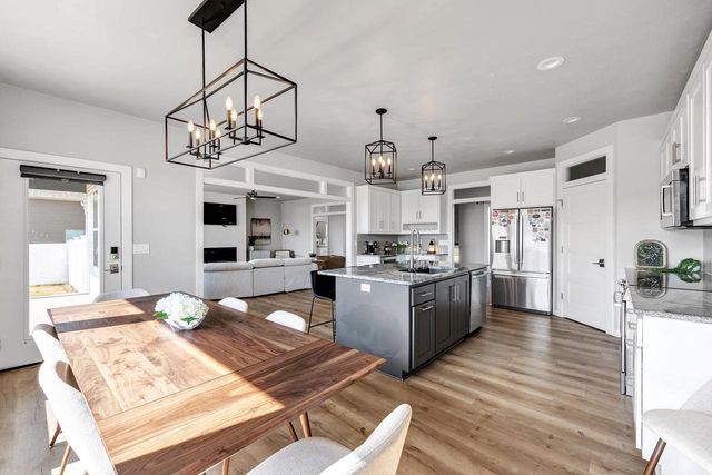 1015 NUTMEG DRIVE, De Pere, WI 54115