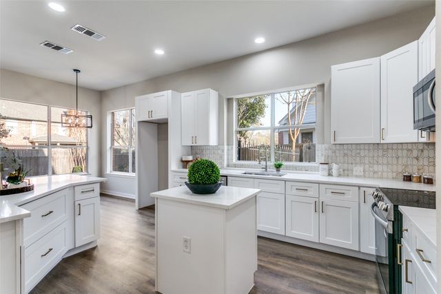 3501 Maplewood Court, Bedford, TX 76021