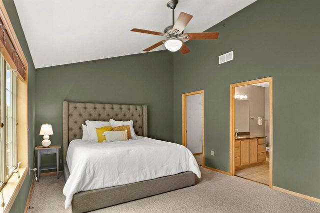 5449 Caddis Bend, Fitchburg, WI 53711