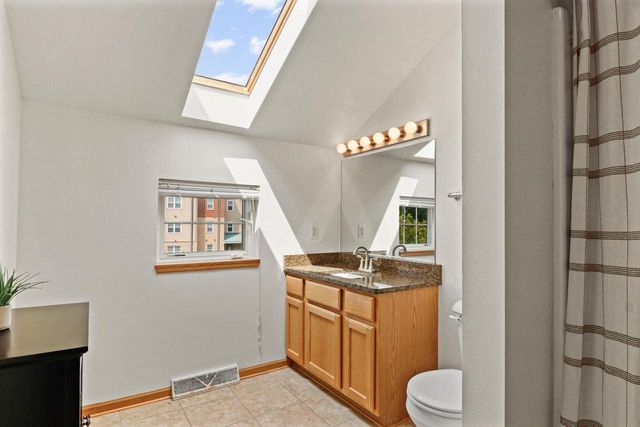 5449 Caddis Bend, Fitchburg, WI 53711