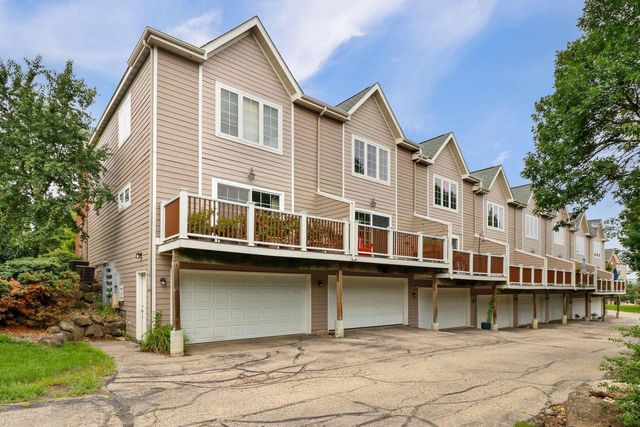5449 Caddis Bend, Fitchburg, WI 53711