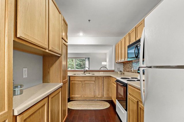 5449 Caddis Bend, Fitchburg, WI 53711