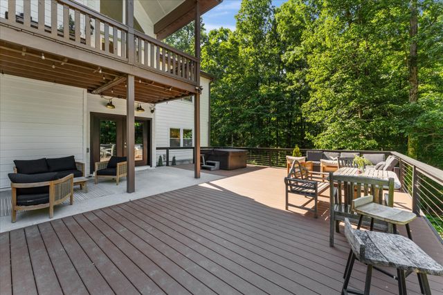 7865 Barnhill Rd, Primm Springs, TN 38476