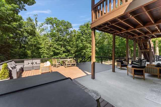7865 Barnhill Rd, Primm Springs, TN 38476