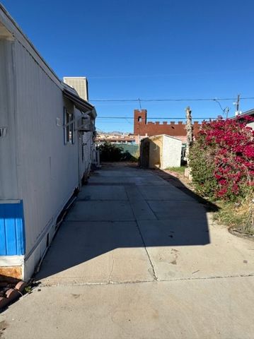 761 Sea Spray Drive, Bullhead City, AZ 86442