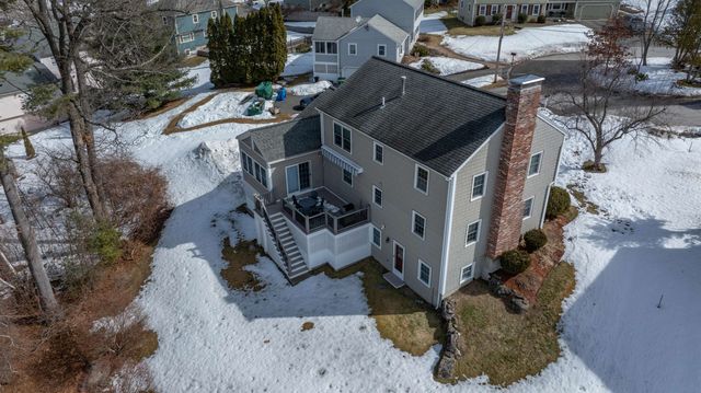 8 Collier Court, Nashua, NH 03062