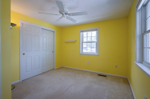 8 Collier Court, Nashua, NH 03062