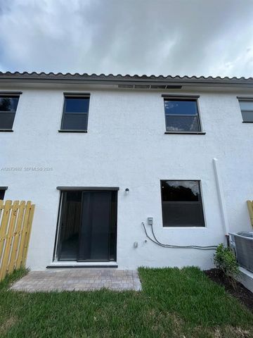 24480 SW 119th Place 24480, Homestead, FL 33032
