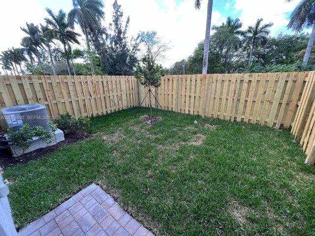24480 SW 119th Place 24480, Homestead, FL 33032