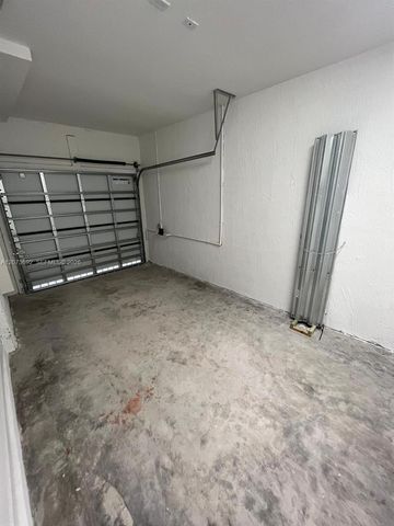 24480 SW 119th Place 24480, Homestead, FL 33032