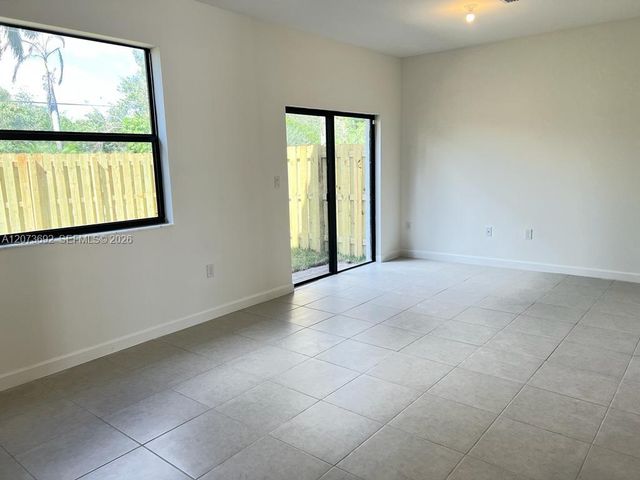 24480 SW 119th Place 24480, Homestead, FL 33032