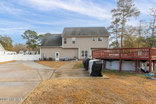 433 Ridge Road, Jacksonville, NC 28540