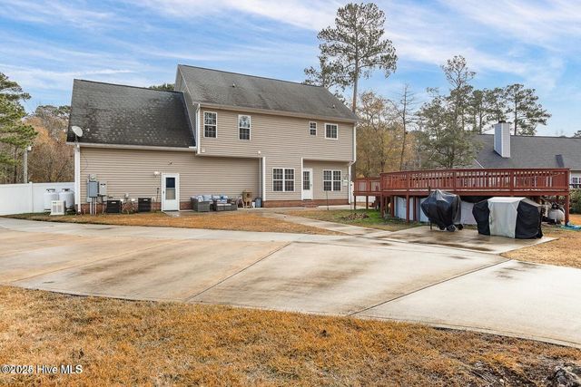 433 Ridge Road, Jacksonville, NC 28540