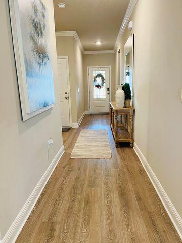 8425 Tippin Avenue, Pensacola, FL 32514