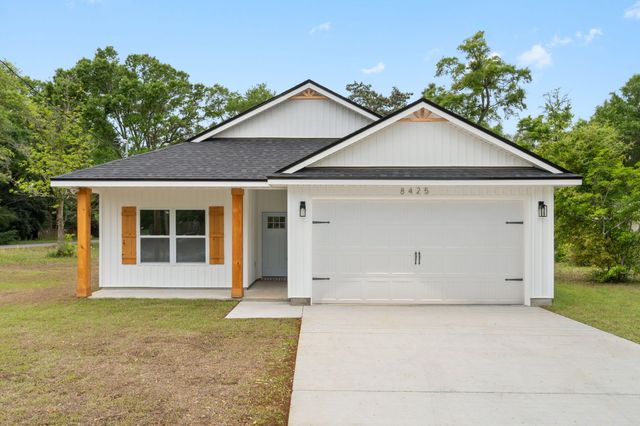 8425 Tippin Avenue, Pensacola, FL 32514