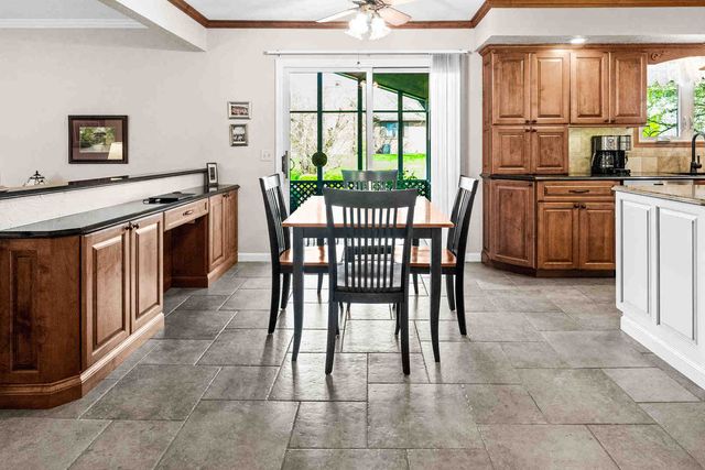 2203 Oakwood Avenue, Bloomington, IL 61704