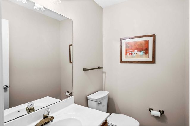 2203 Oakwood Avenue, Bloomington, IL 61704