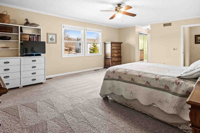 2203 Oakwood Avenue, Bloomington, IL 61704