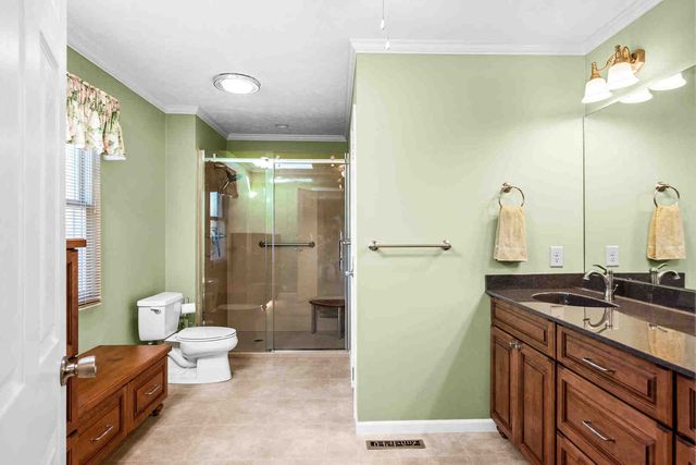 2203 Oakwood Avenue, Bloomington, IL 61704