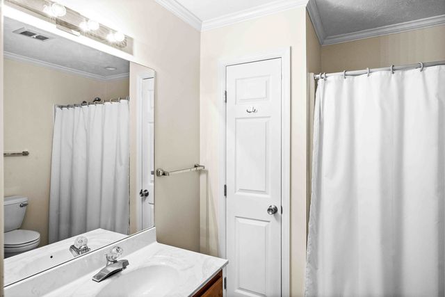 2203 Oakwood Avenue, Bloomington, IL 61704