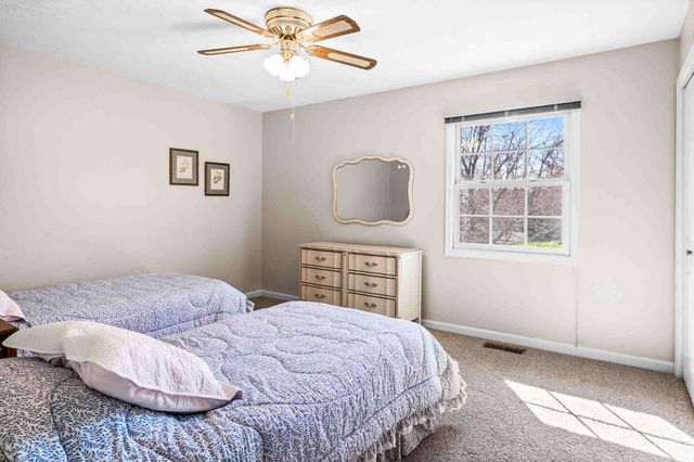 2203 Oakwood Avenue, Bloomington, IL 61704