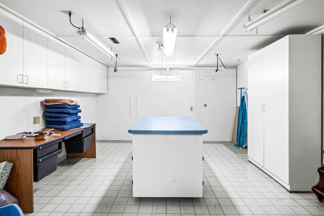 2203 Oakwood Avenue, Bloomington, IL 61704