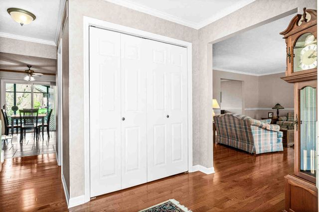 2203 Oakwood Avenue, Bloomington, IL 61704