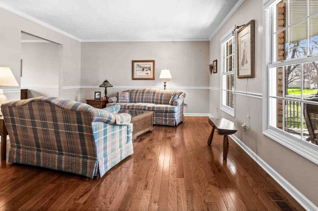 2203 Oakwood Avenue, Bloomington, IL 61704