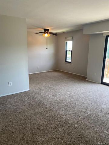 31993 W 12 Mile Rd Unit 311, Farmington Hills, MI 48334