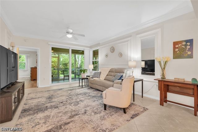6735 Huntington Lakes CIR 102, Naples, FL 34119