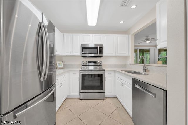 6735 Huntington Lakes CIR 102, Naples, FL 34119