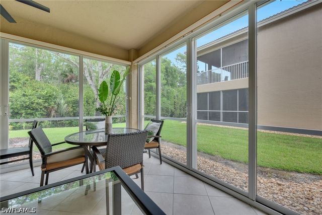 6735 Huntington Lakes CIR 102, Naples, FL 34119