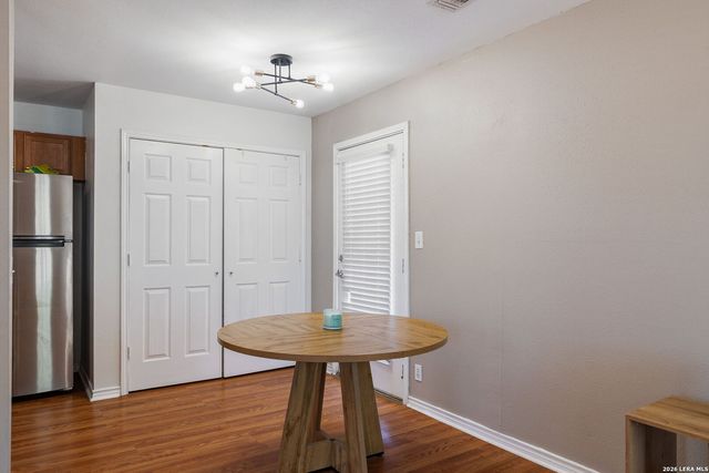 1318 Dawson, San Antonio, TX 78202