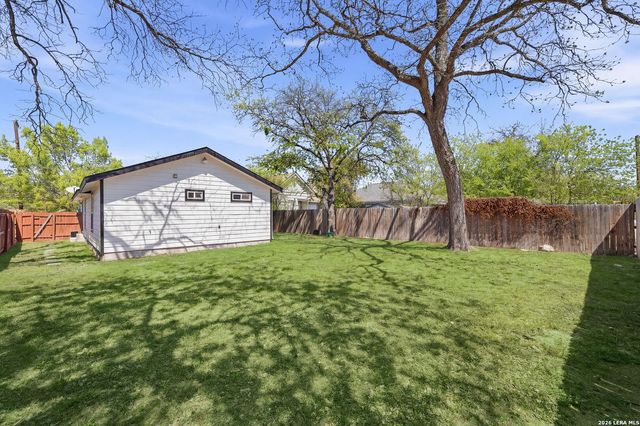 1318 Dawson, San Antonio, TX 78202