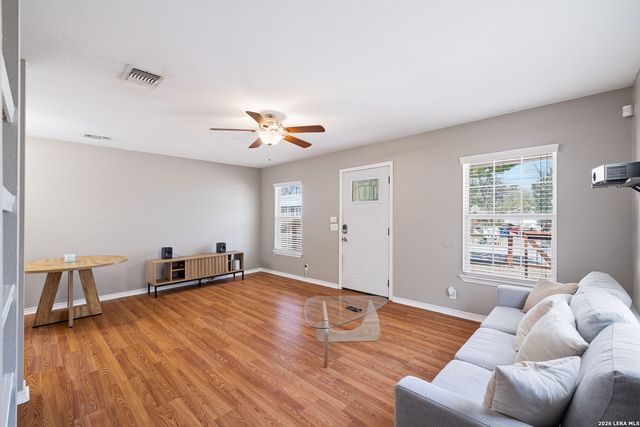 1318 Dawson, San Antonio, TX 78202