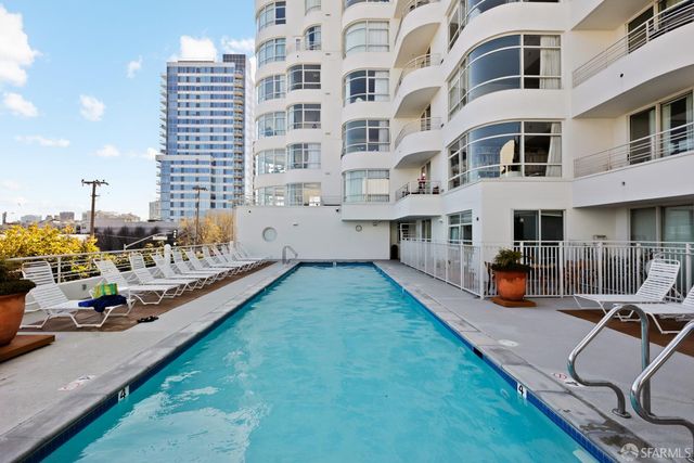 403 Main Street 806N, San Francisco, CA 94105