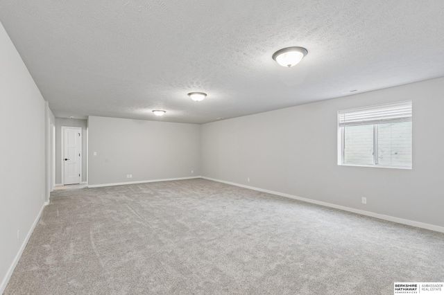8008 S 200 Street, Gretna, NE 68028