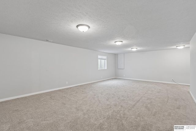 8008 S 200 Street, Gretna, NE 68028