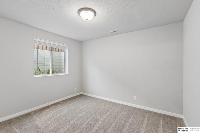 8008 S 200 Street, Gretna, NE 68028