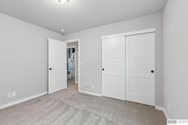 8008 S 200 Street, Gretna, NE 68028